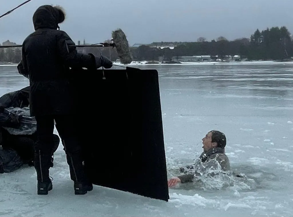 Cold-water filming in winter conditions